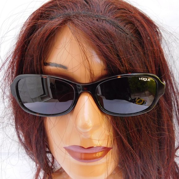 VOGUE SMALL FRAME SUNGLASSES - Picture 5 of 8